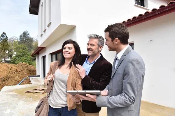David Reed - The Dave Reed Real Estate Team - REMAX Results for Seamless Real Estate Transactions